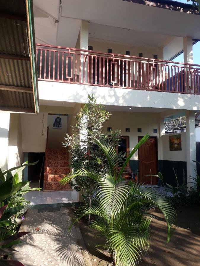 Sagita Bungalow Гили Траванган Экстерьер фото